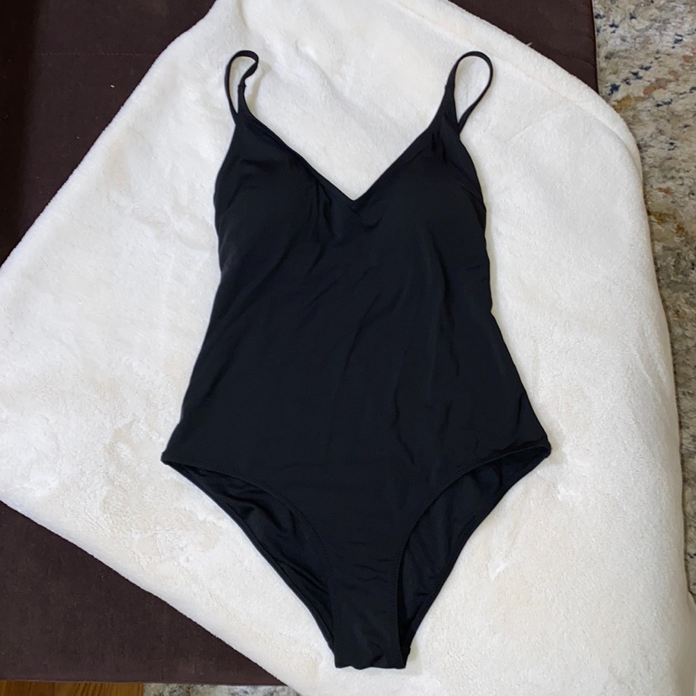 One piece black swimsuit